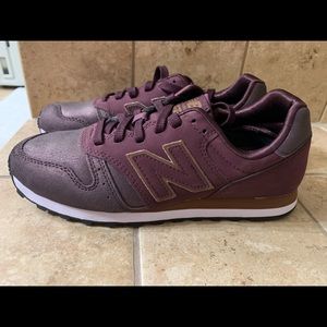 New Balance deep purple sneakers